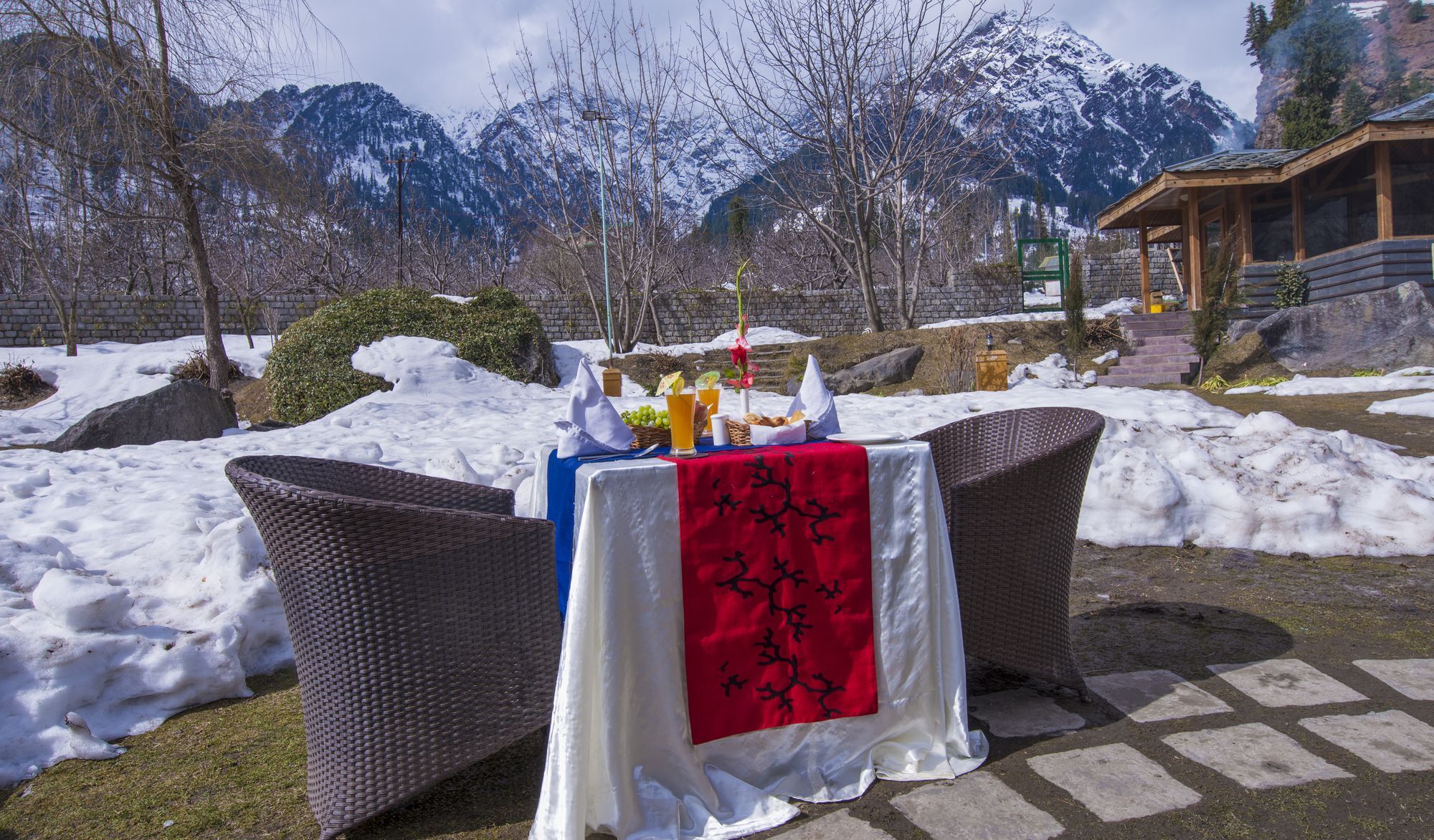 Solang Valley Resort Palchan Exterior photo
